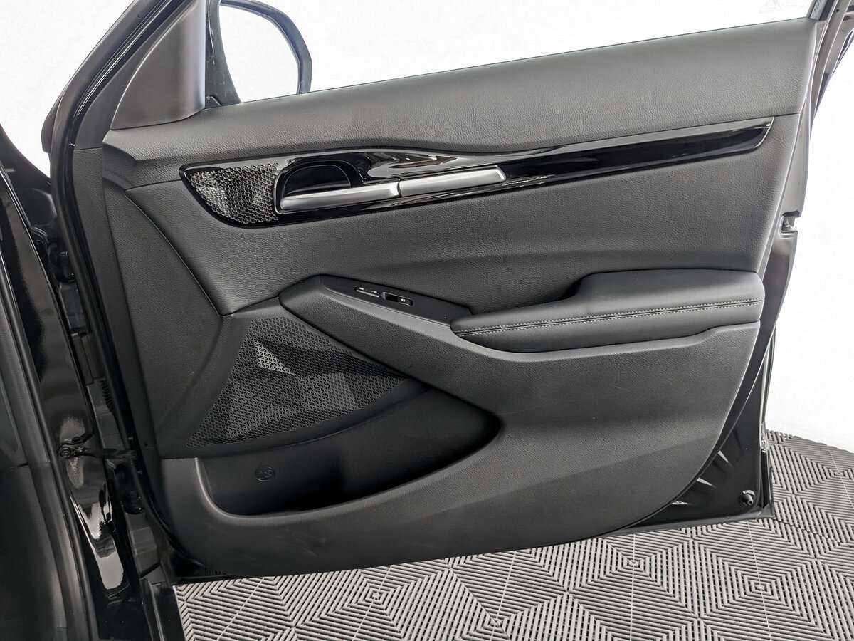 Купить Kia Seltos с пробегом. Фото: #19