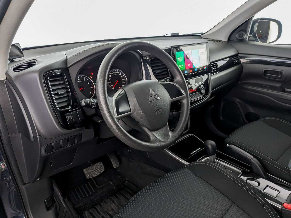 Купить Mitsubishi Outlander с пробегом. Фото: #13