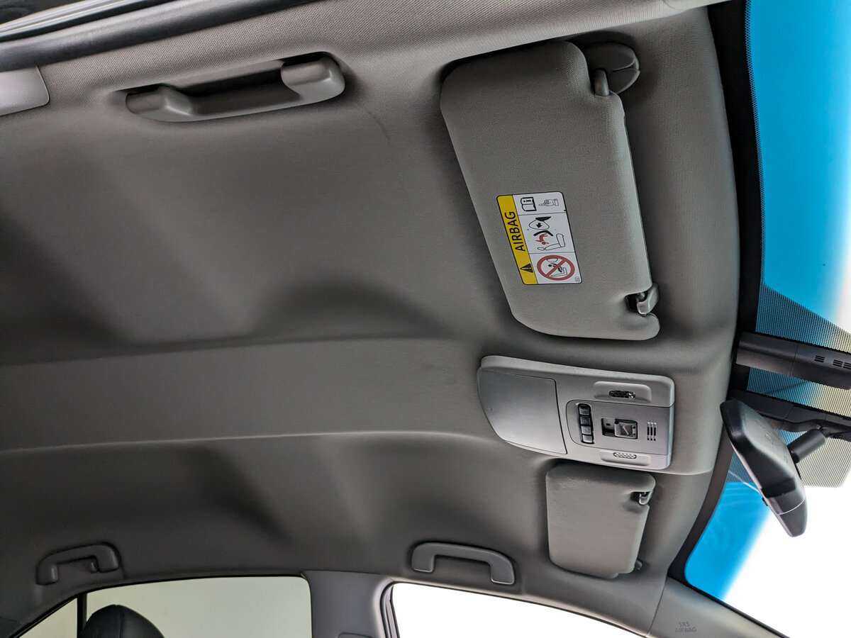 Купить Toyota Camry с пробегом. Фото: #18