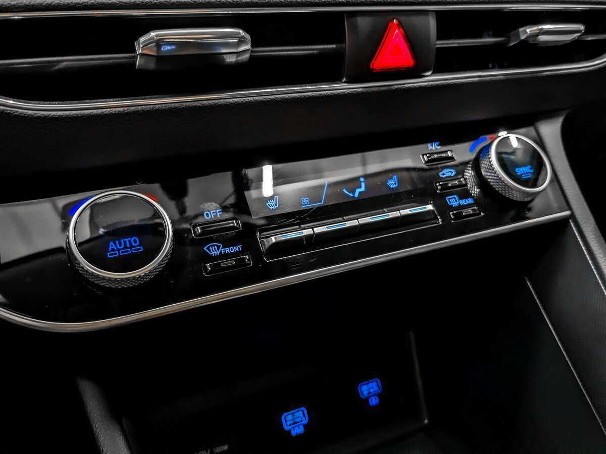 Купить Hyundai Sonata с пробегом. Фото: #20