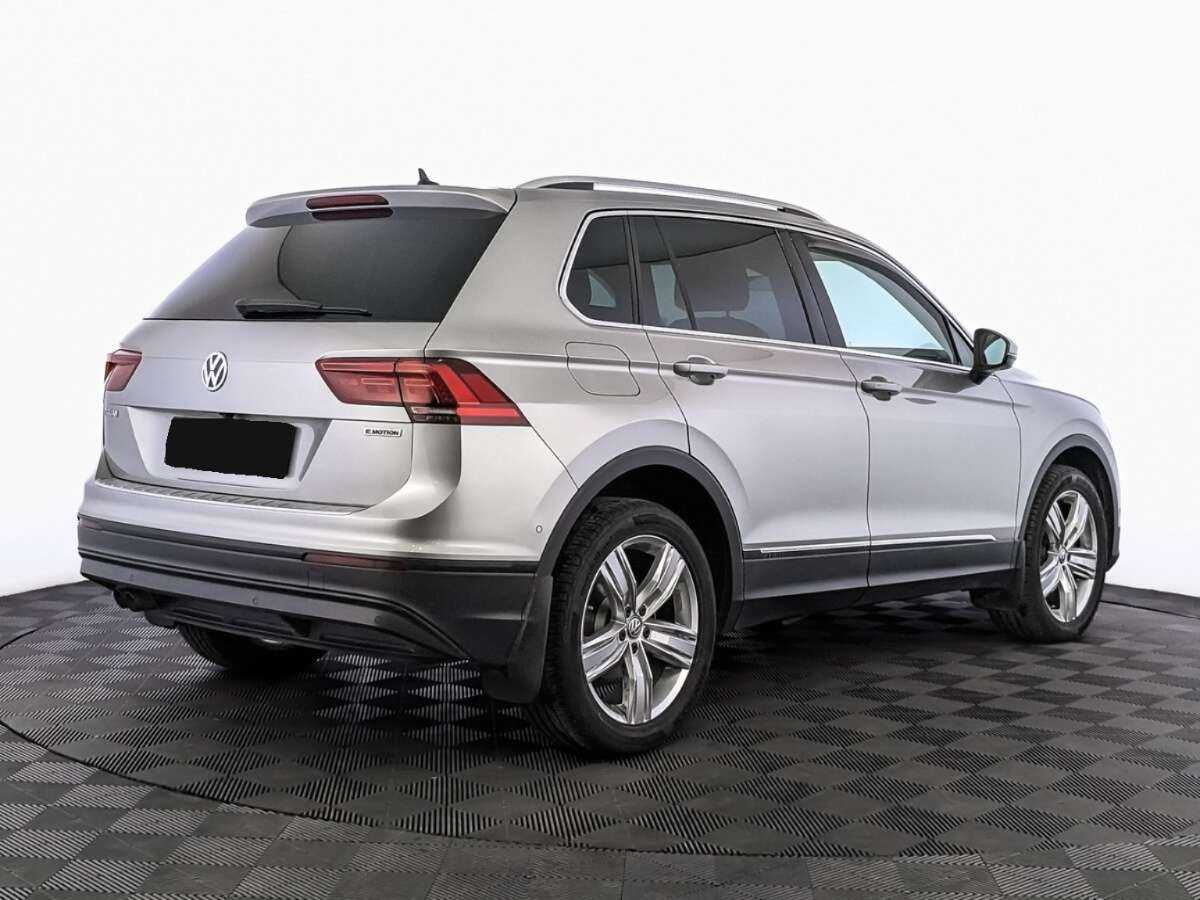 Купить Volkswagen Tiguan с пробегом. Фото: #4