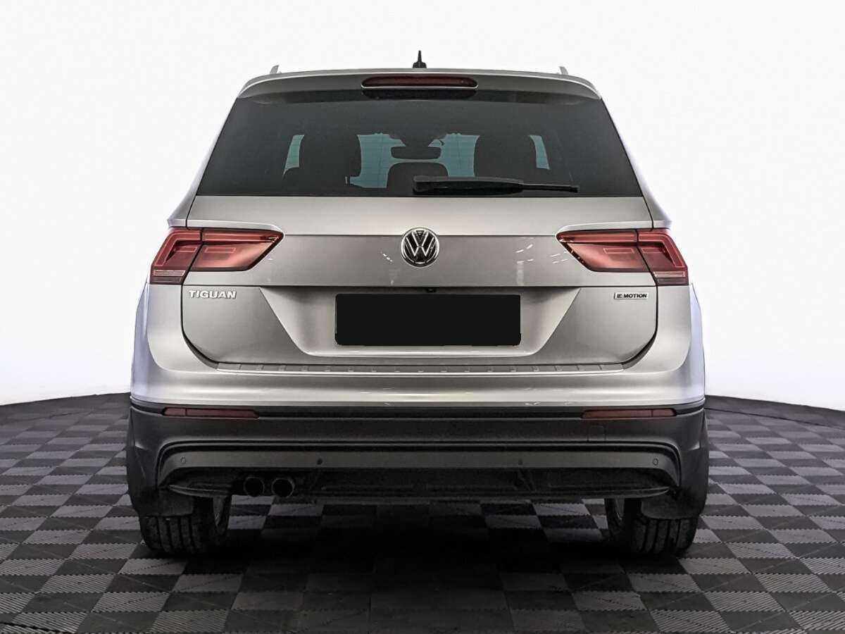Купить Volkswagen Tiguan с пробегом. Фото: #5