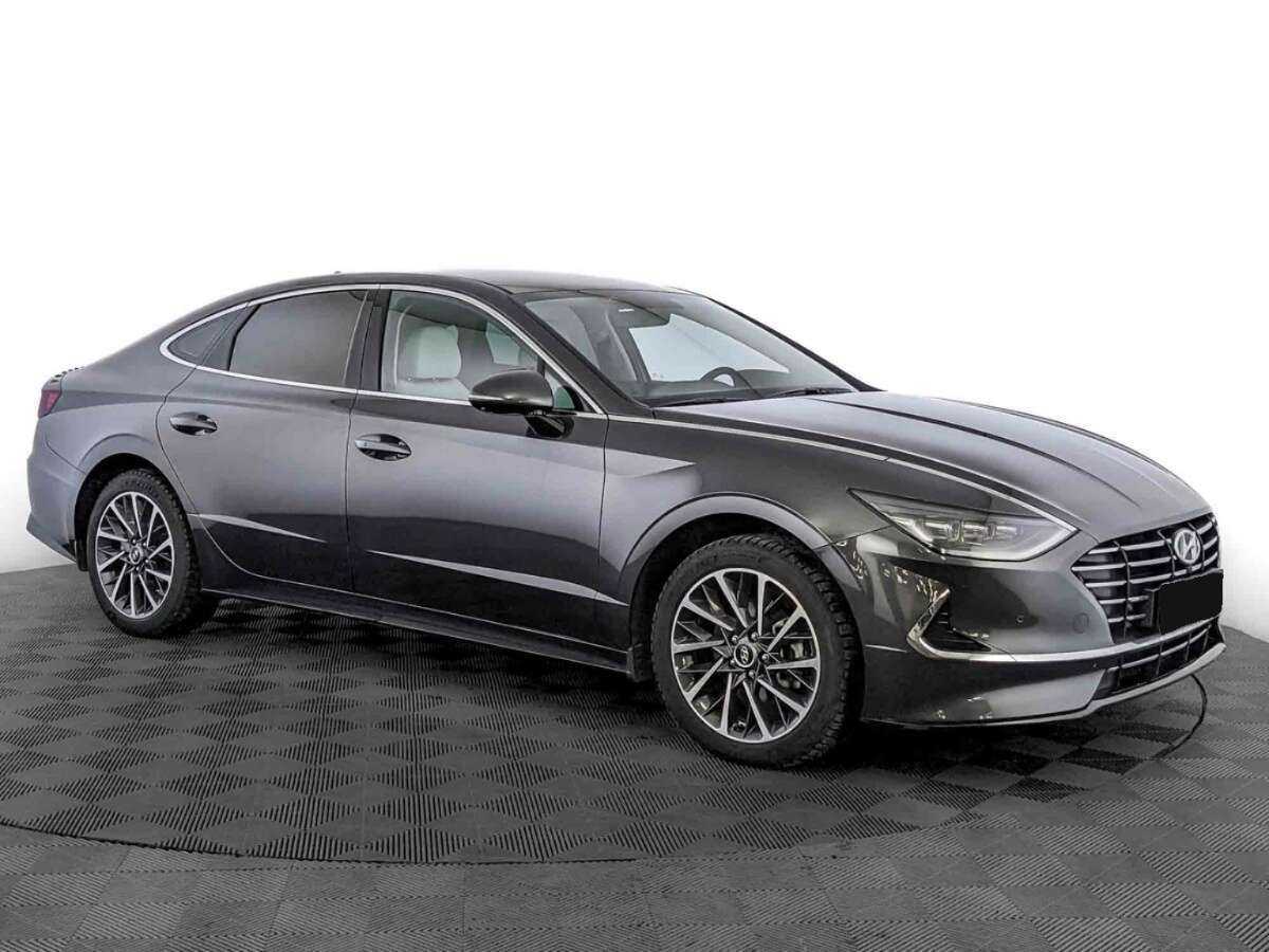 Купить Hyundai Sonata с пробегом. Фото: #2