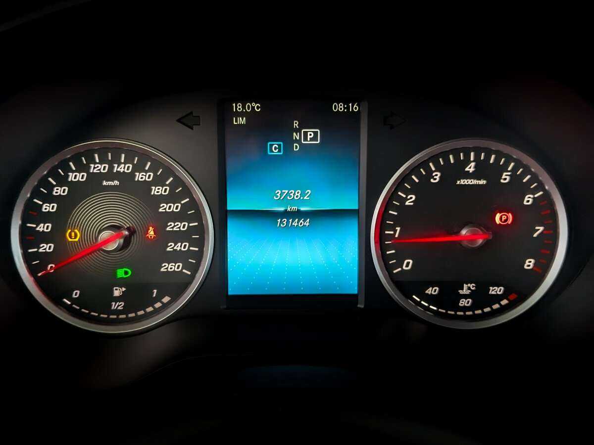 Купить Mercedes-Benz C-Класс с пробегом. Фото: #10