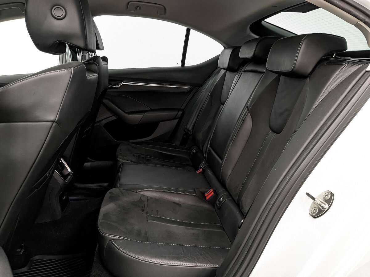 Купить Skoda Octavia с пробегом. Фото: #11