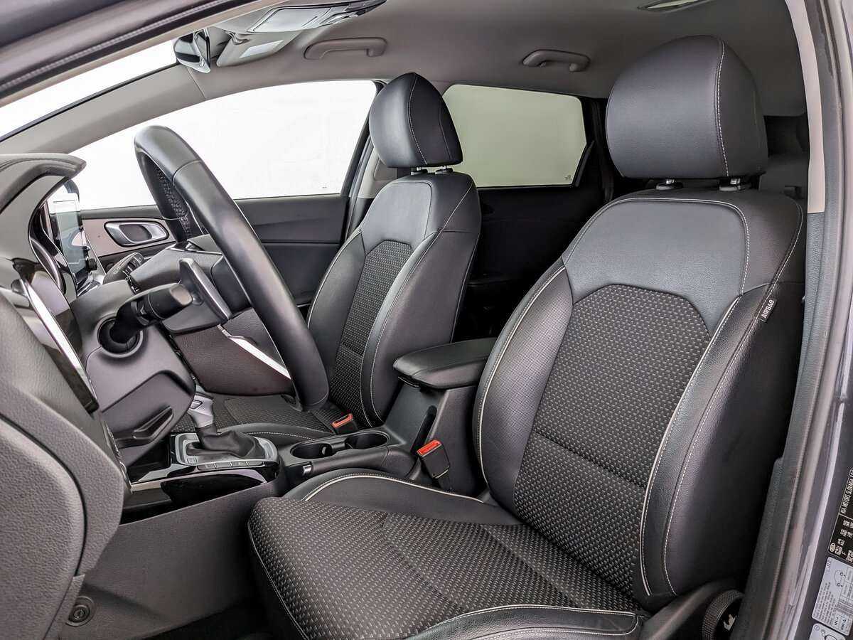 Купить Kia Ceed с пробегом. Фото: #15