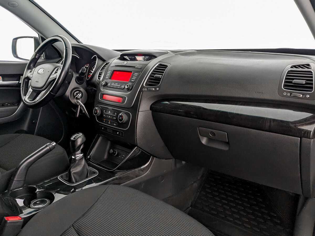 Купить Kia Sorento с пробегом. Фото: #8
