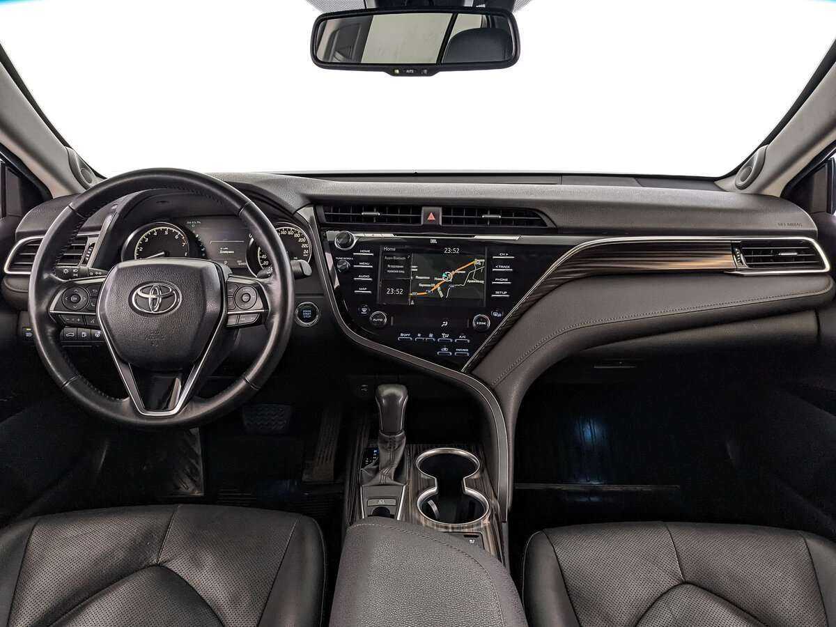Купить Toyota Camry с пробегом. Фото: #10