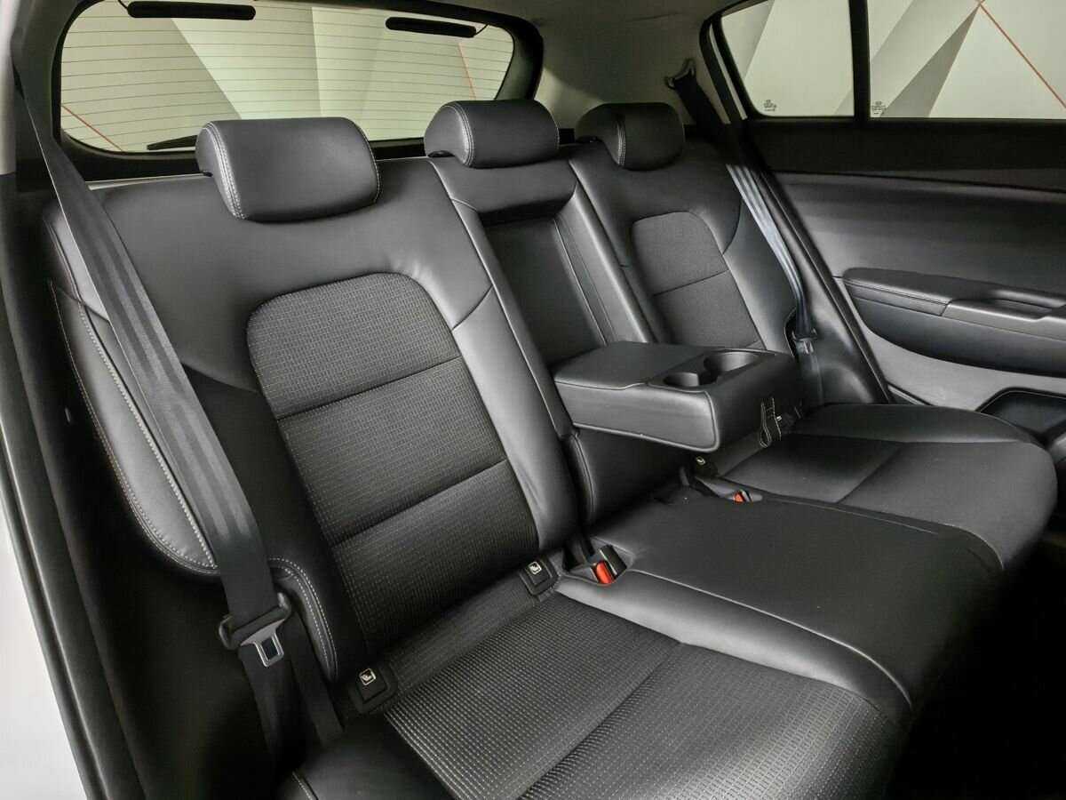 Купить Kia Sportage с пробегом. Фото: #12