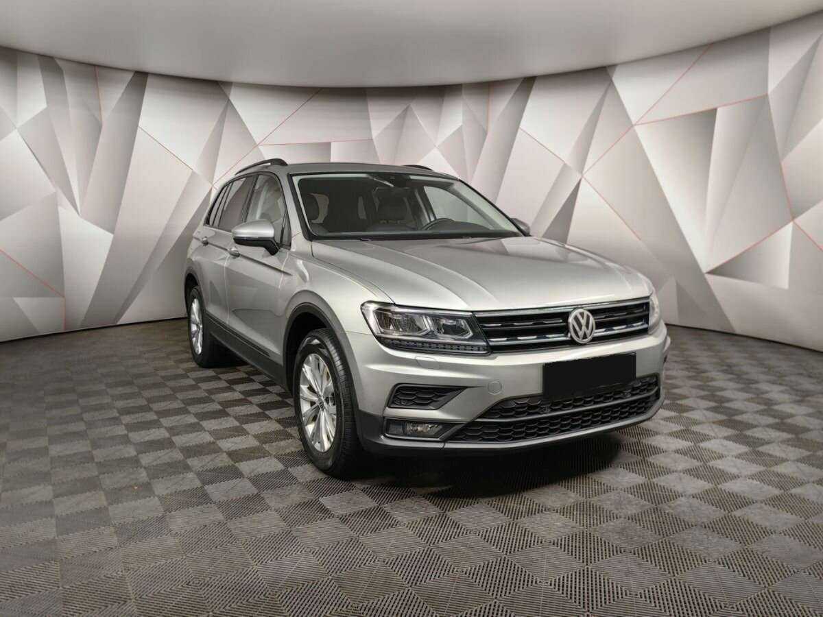 Купить Volkswagen Tiguan с пробегом. Фото: #2