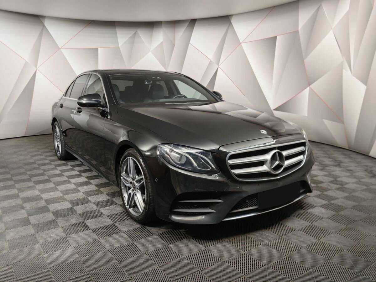 Купить Mercedes-Benz E-Класс с пробегом. Фото: #2