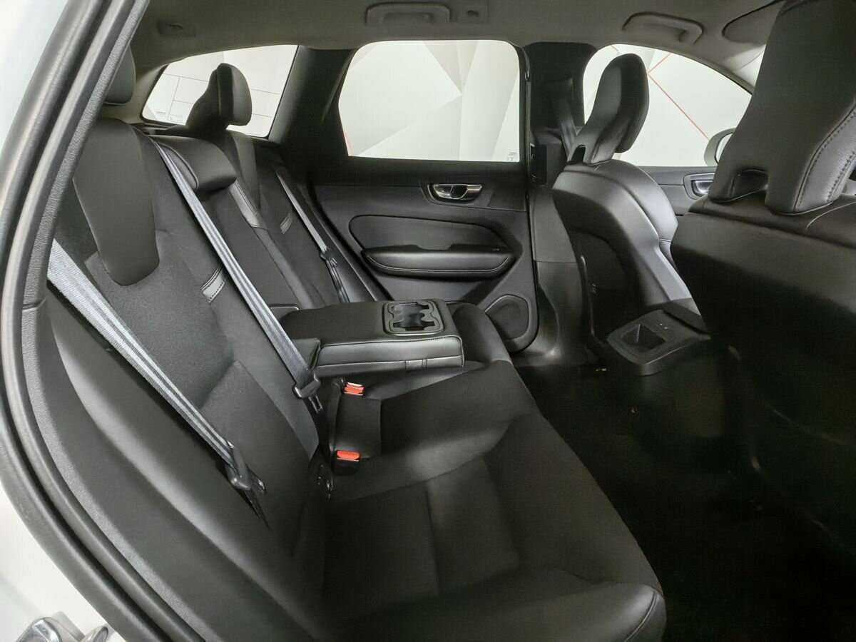 Купить Volvo XC60 с пробегом. Фото: #11