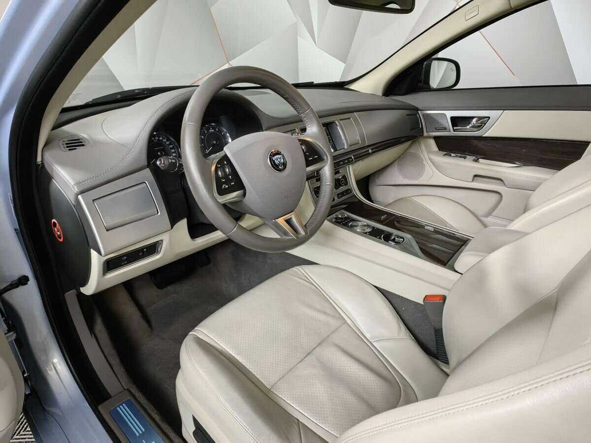 Купить Jaguar XF с пробегом. Фото: #13