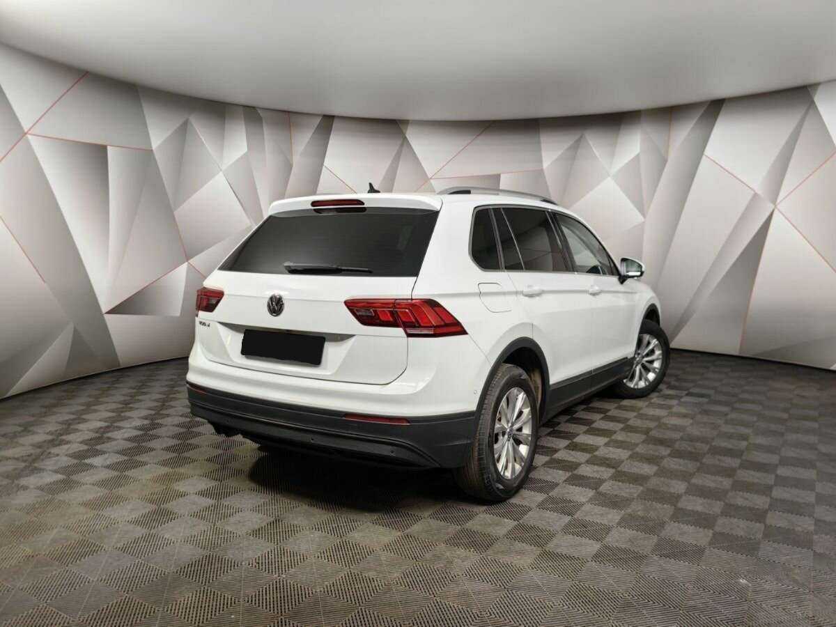 Купить Volkswagen Tiguan с пробегом. Фото: #1