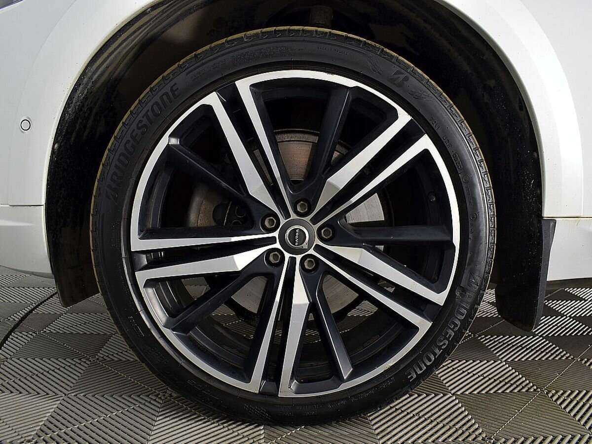Купить Volvo XC60 с пробегом. Фото: #7