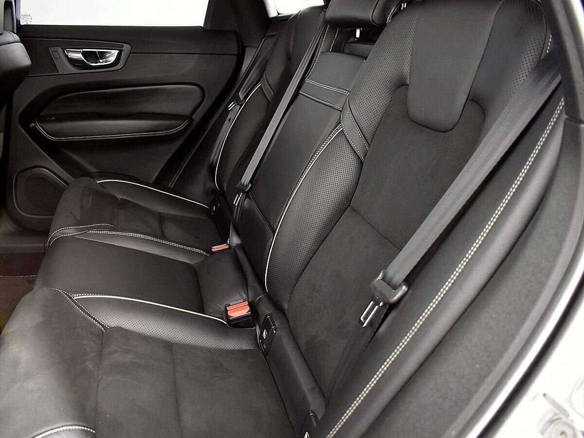 Купить Volvo XC60 с пробегом. Фото: #10