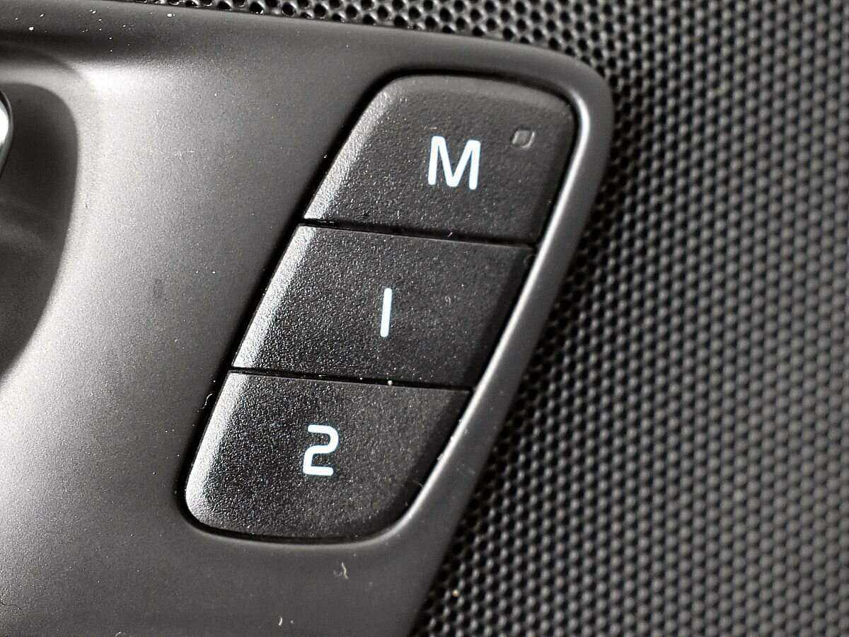 Купить Volvo XC60 с пробегом. Фото: #18