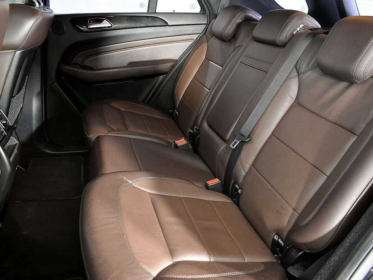 Купить Mercedes-Benz M-Класс с пробегом. Фото: #11