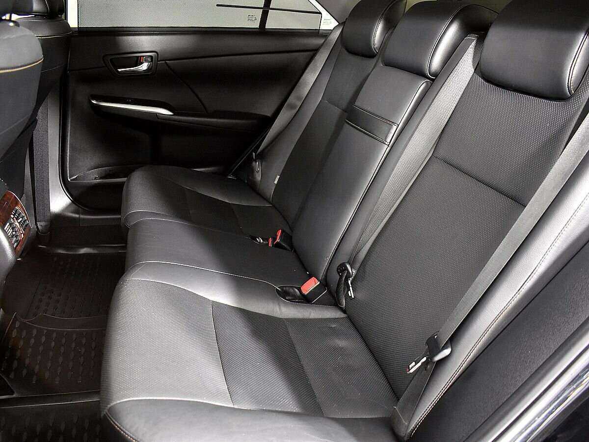 Купить Toyota Camry с пробегом. Фото: #9