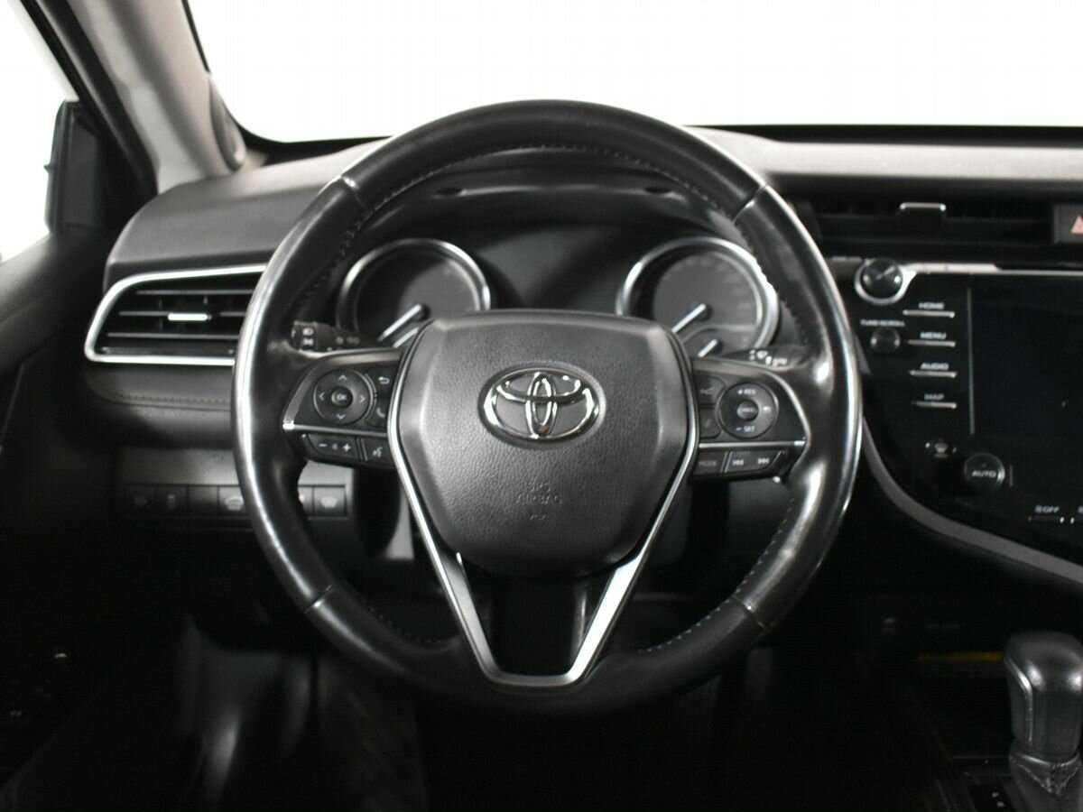 Купить Toyota Camry с пробегом. Фото: #10