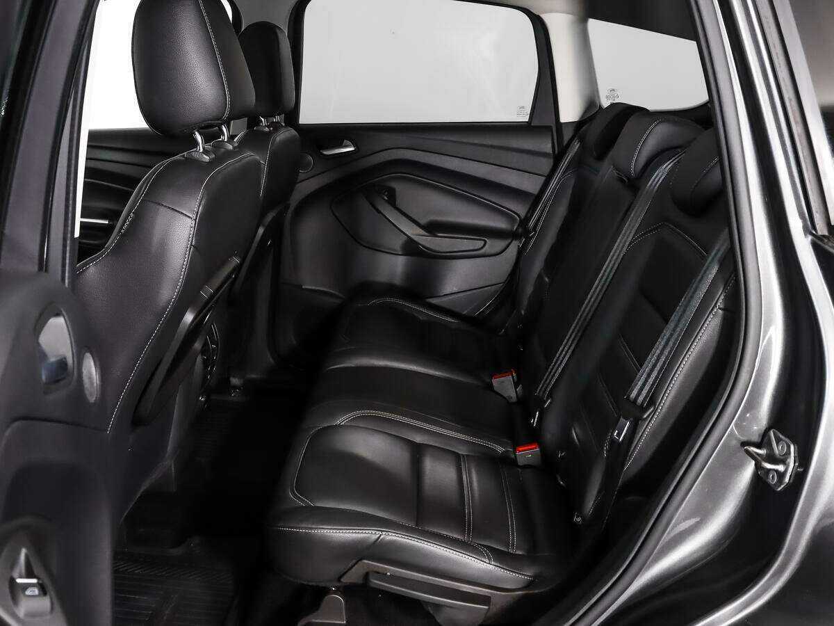 Купить Ford Kuga с пробегом. Фото: #9