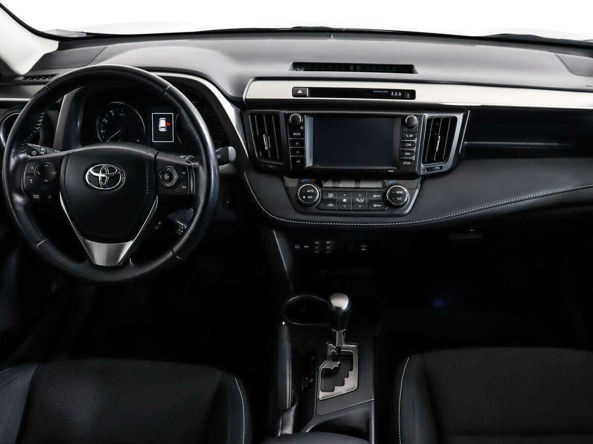 Купить Toyota RAV4 с пробегом. Фото: #10