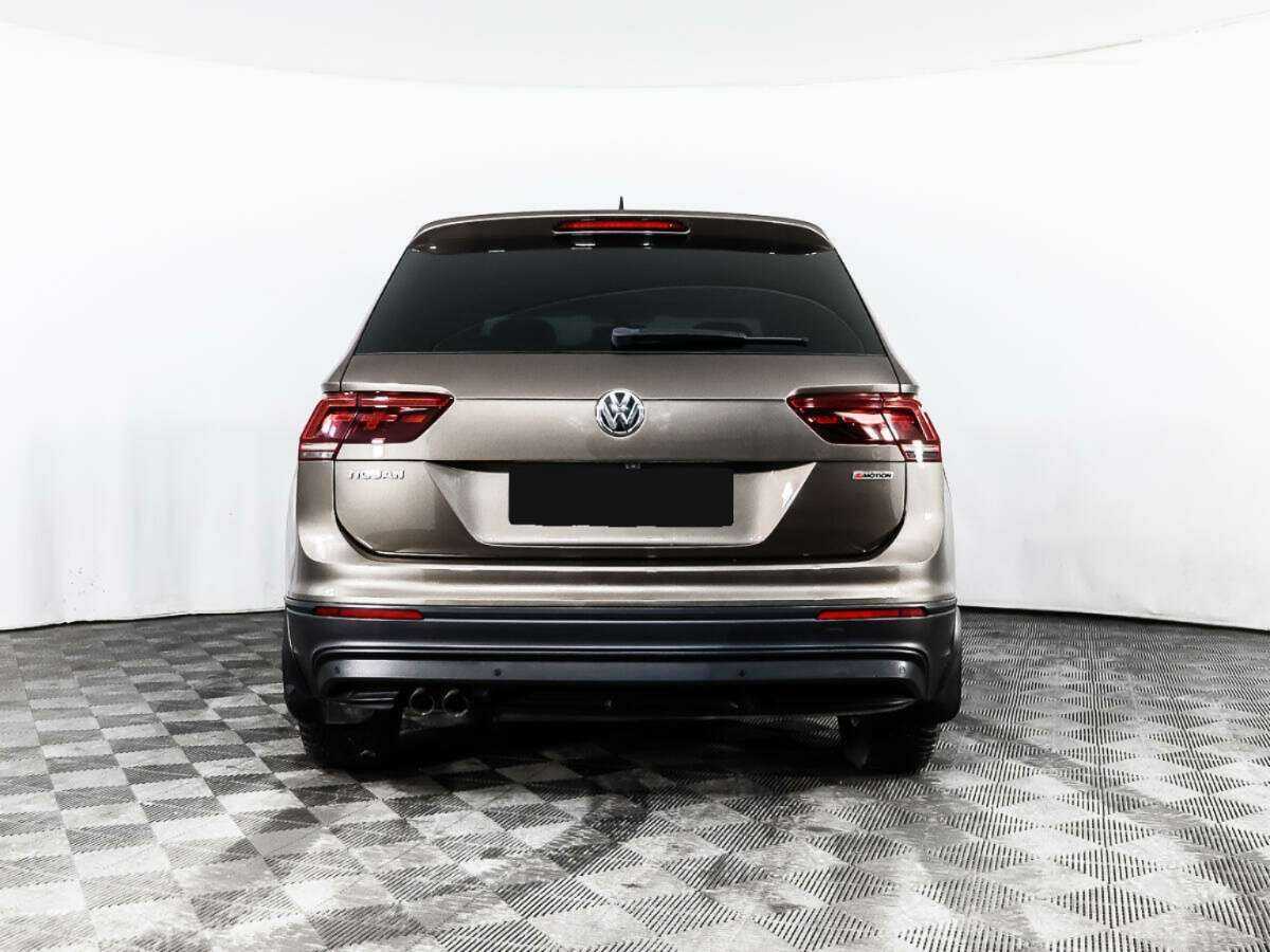 Купить Volkswagen Tiguan с пробегом. Фото: #5