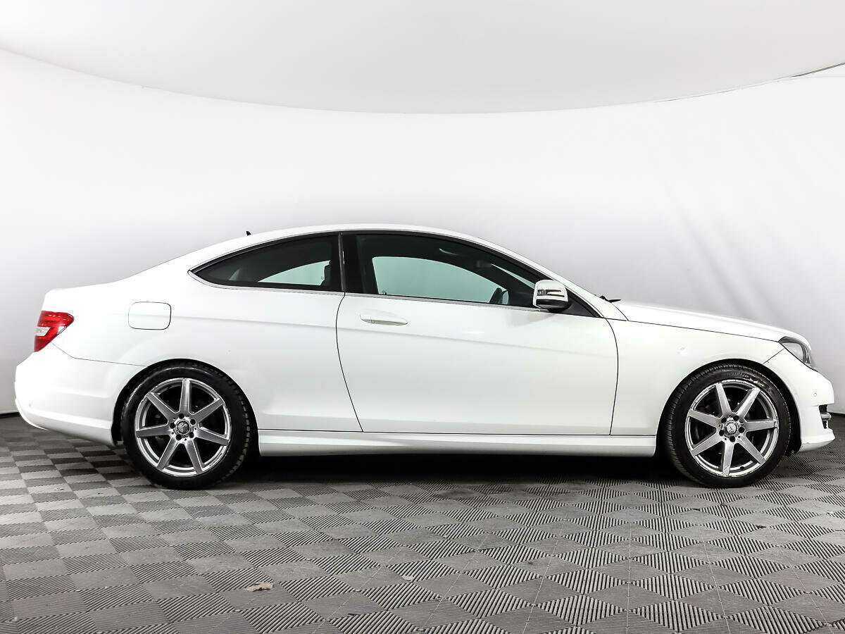 Купить Mercedes-Benz C-Класс с пробегом. Фото: #3