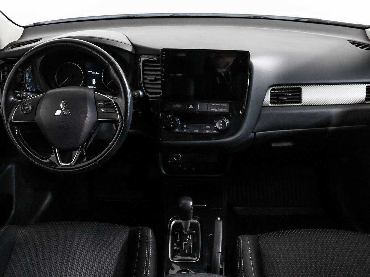 Купить Mitsubishi Outlander с пробегом. Фото: #12