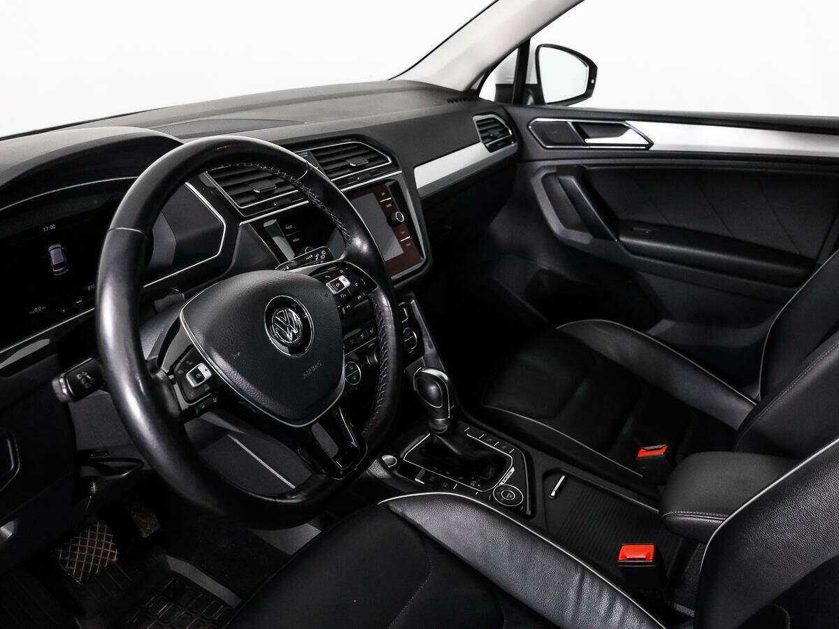 Купить Volkswagen Tiguan с пробегом. Фото: #8