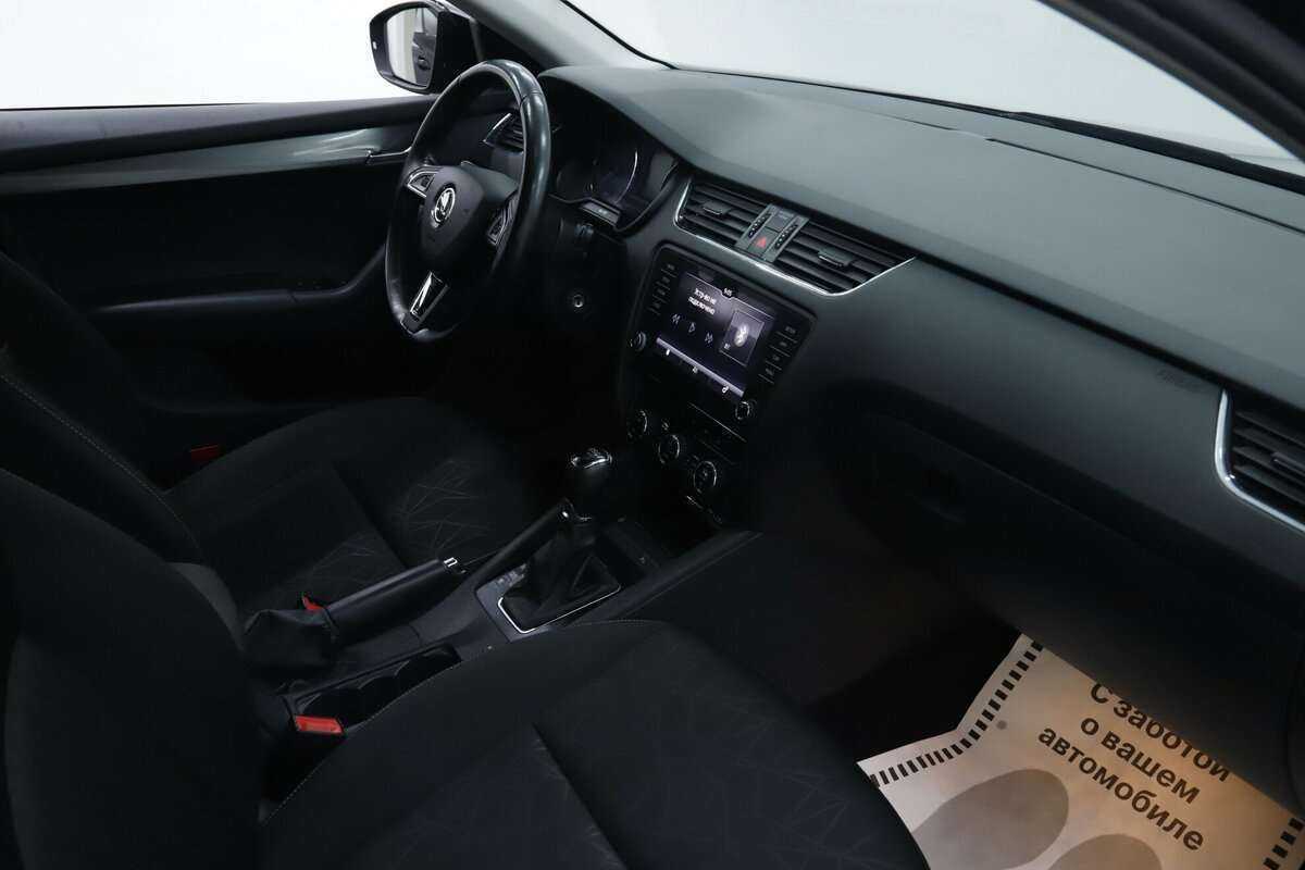 Купить Skoda Octavia с пробегом. Фото: #14