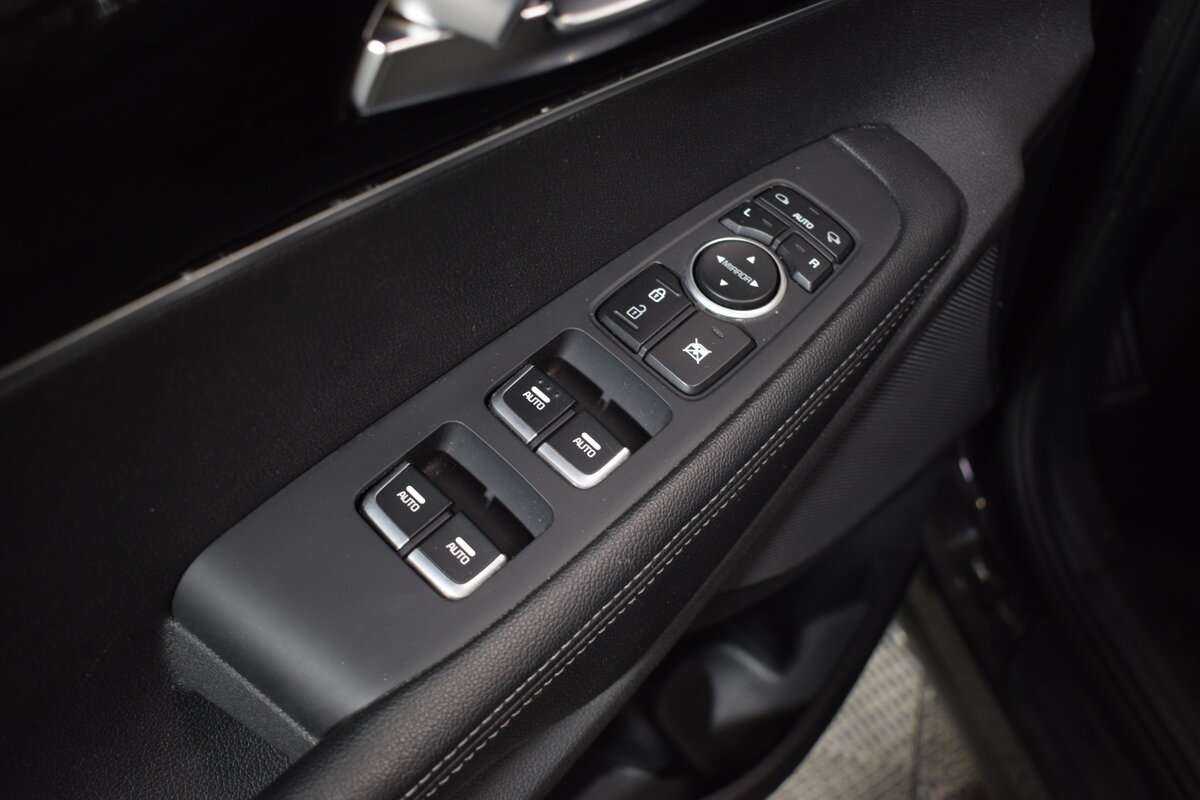 Купить Kia Sorento с пробегом. Фото: #13