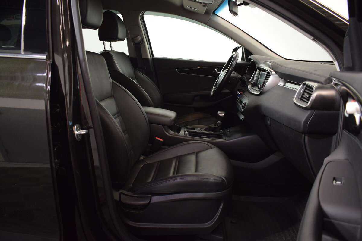 Купить Kia Sorento с пробегом. Фото: #16
