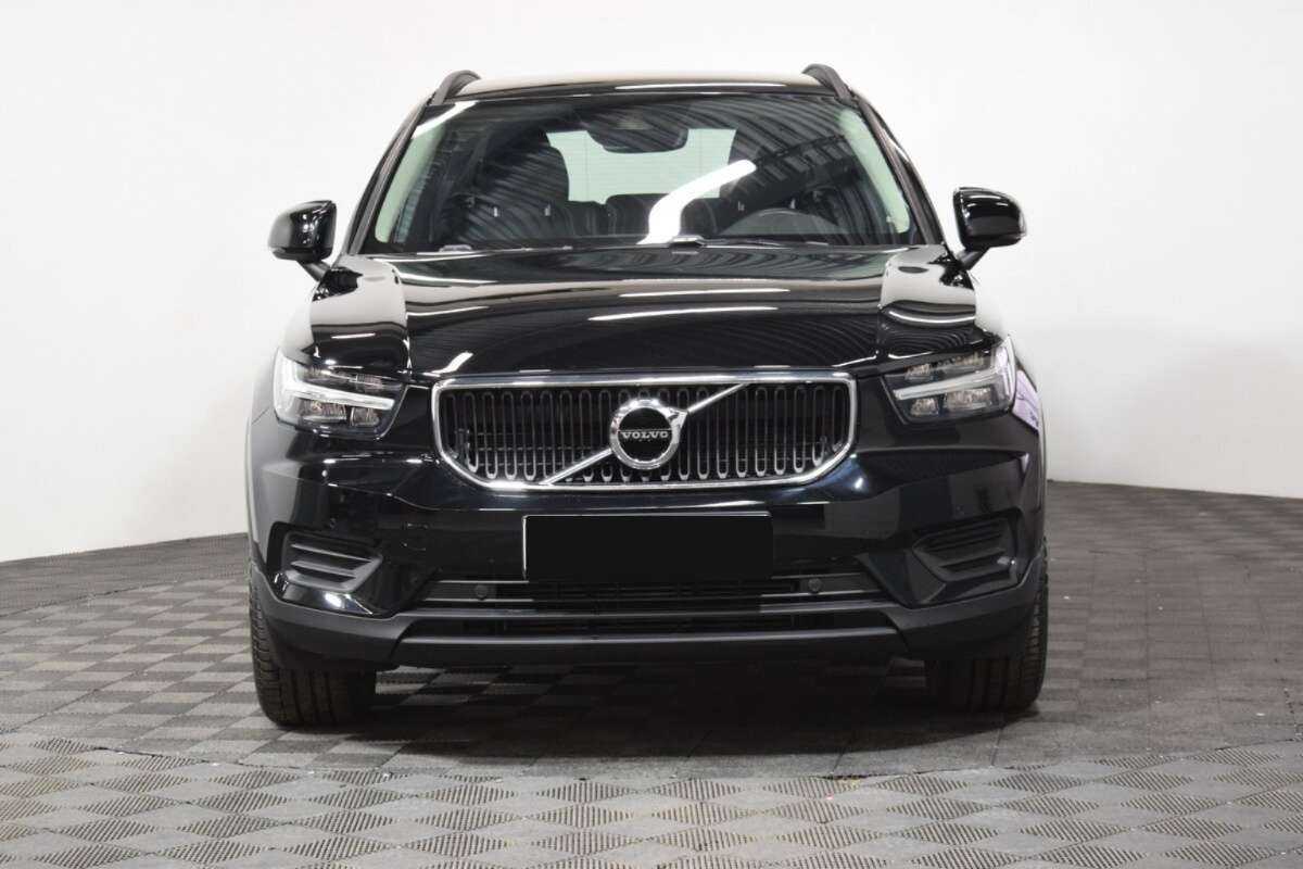 Купить Volvo XC40 с пробегом. Фото: #1