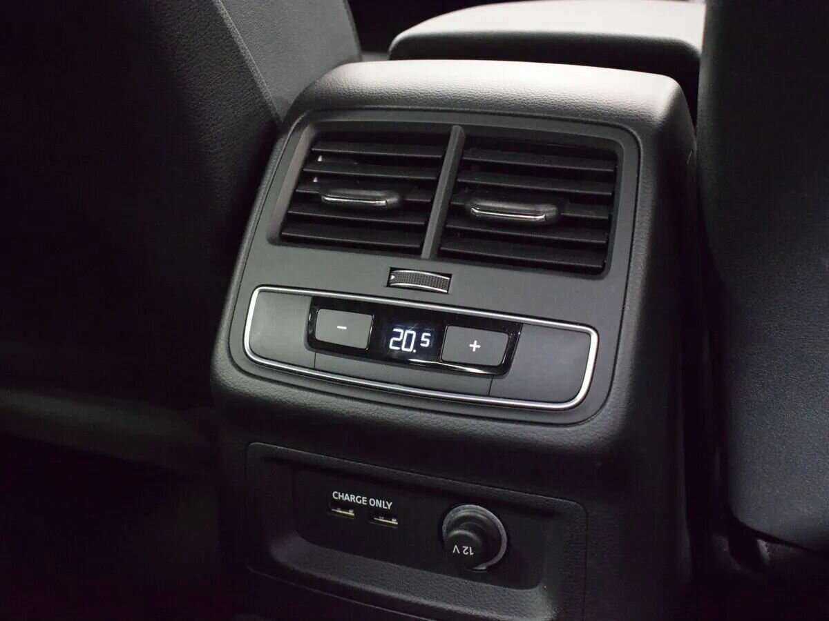 Купить Audi A4 с пробегом. Фото: #18