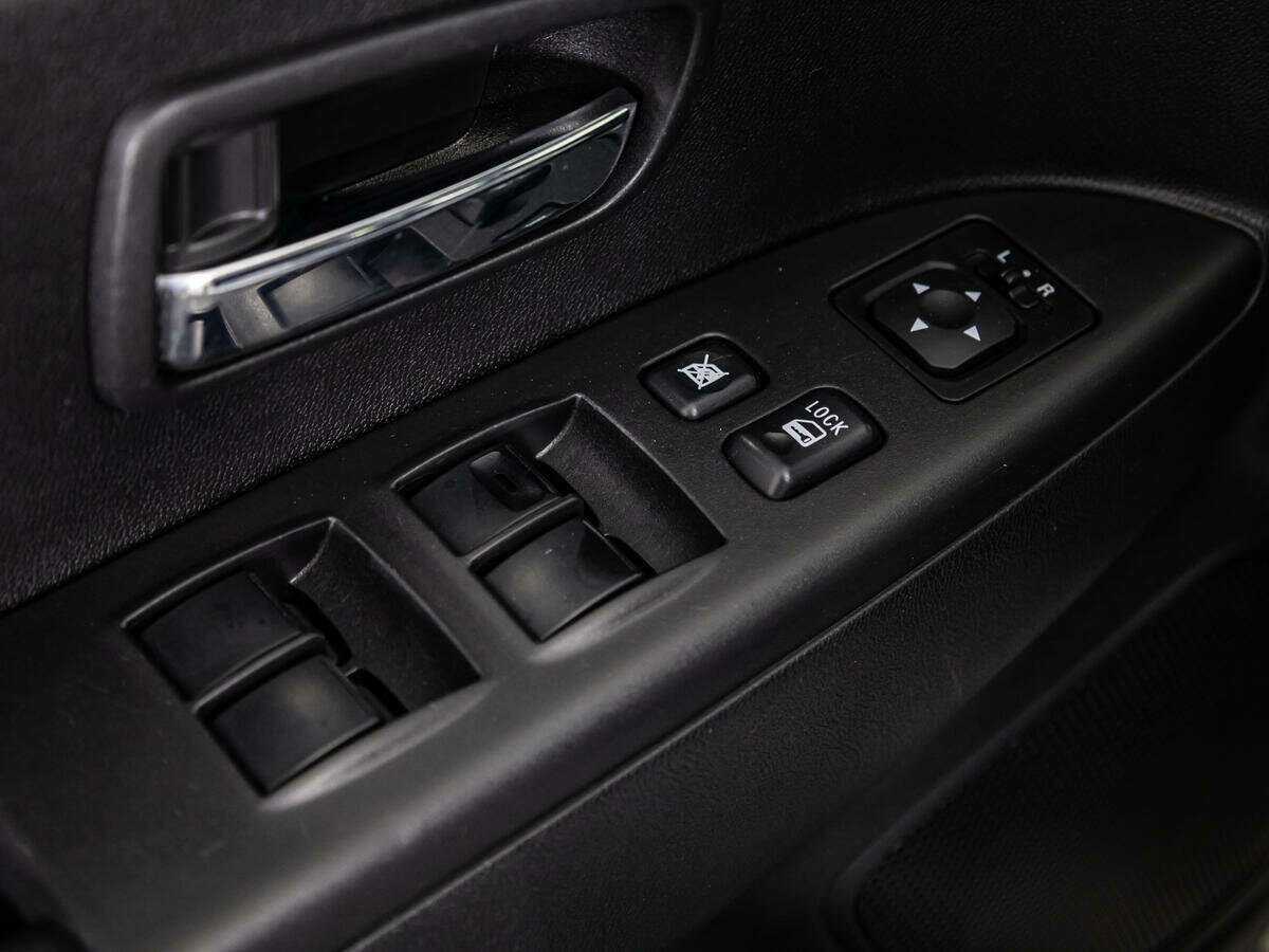 Продажа Б/У Митсубиши АС-Икс. Фото: #13