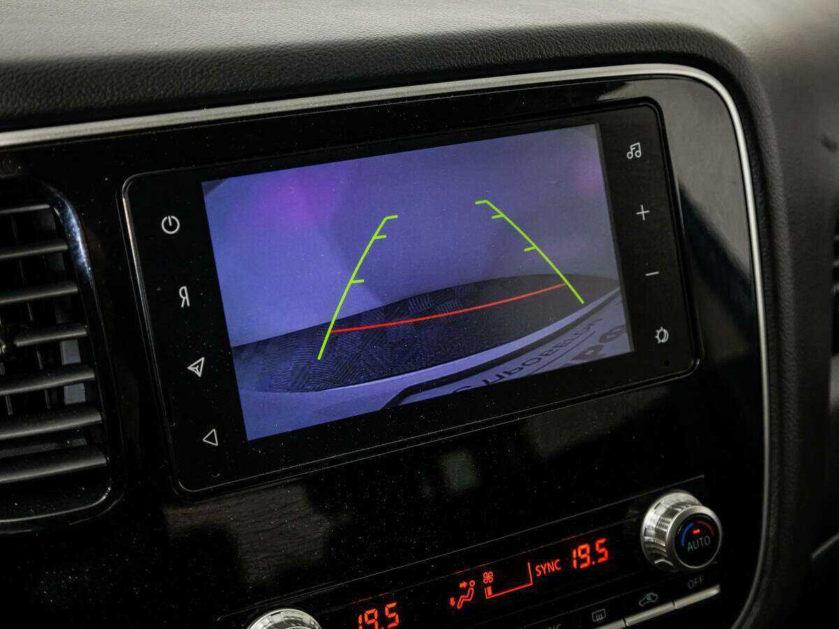 Купить Mitsubishi Outlander с пробегом. Фото: #13