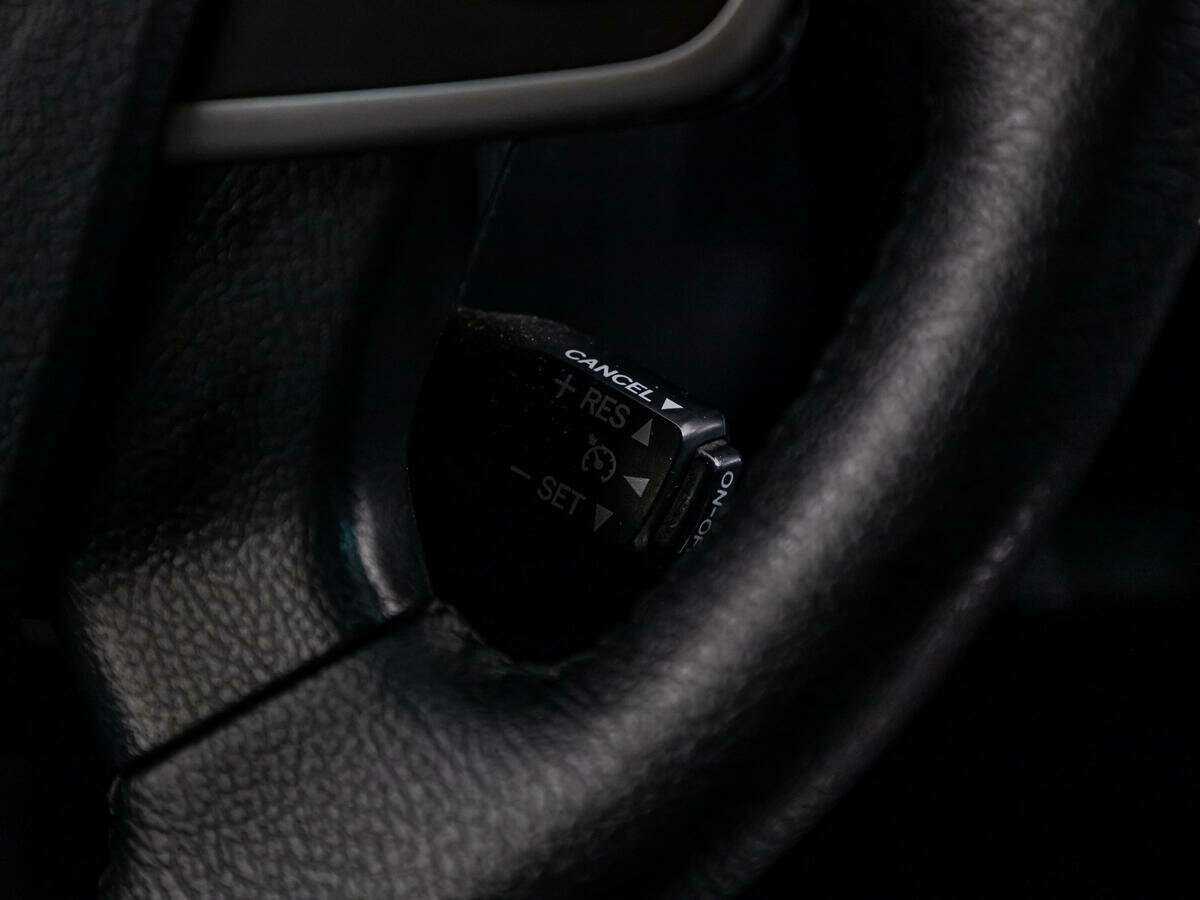 Купить Toyota Camry с пробегом. Фото: #20