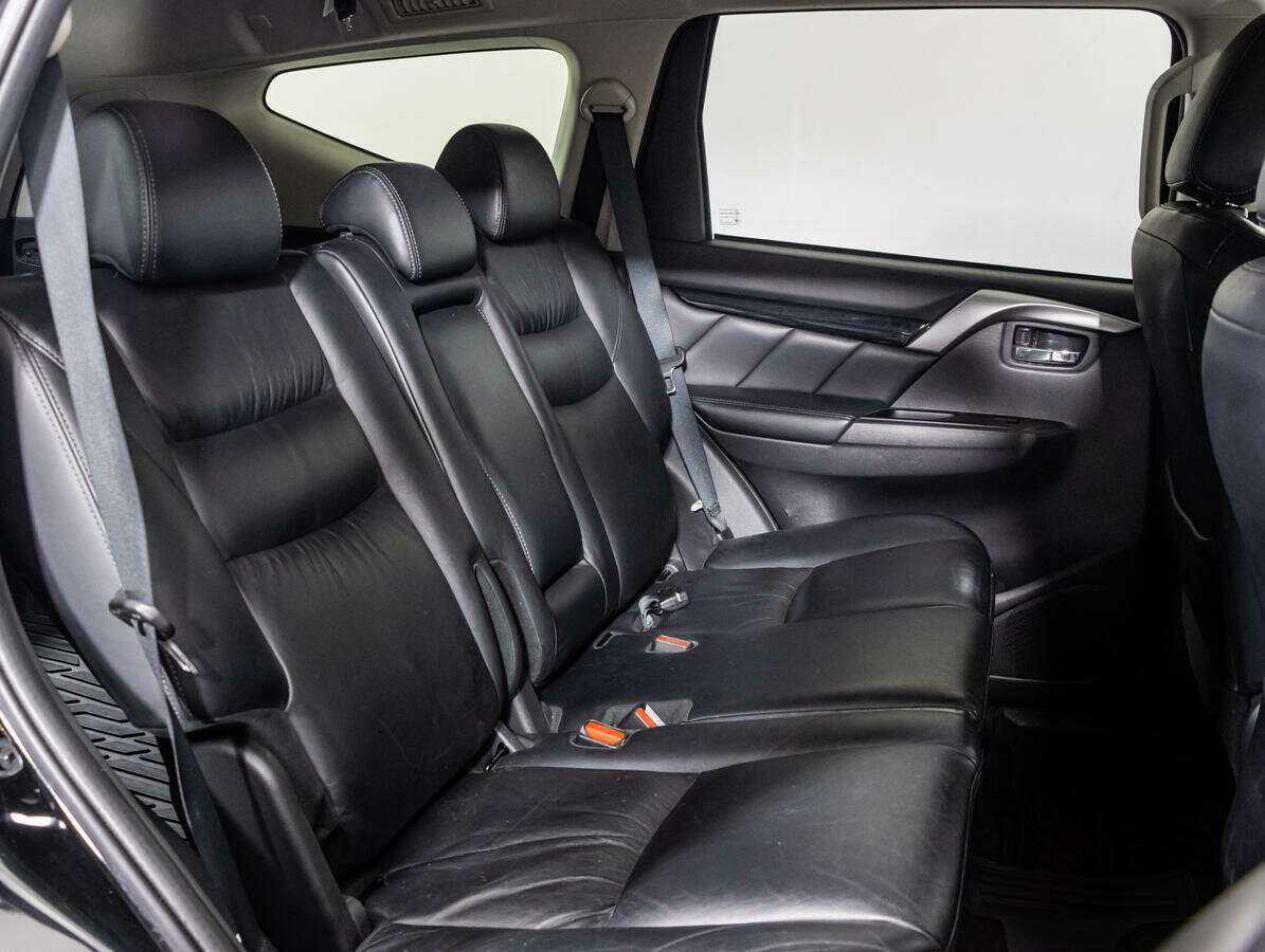 Купить Mitsubishi Pajero Sport с пробегом. Фото: #12