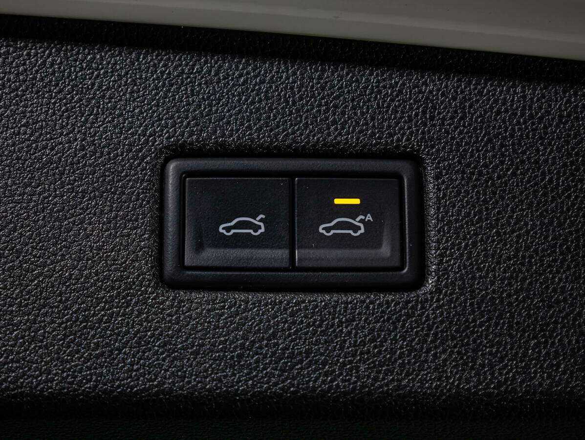 Купить Volkswagen Tiguan с пробегом. Фото: #13