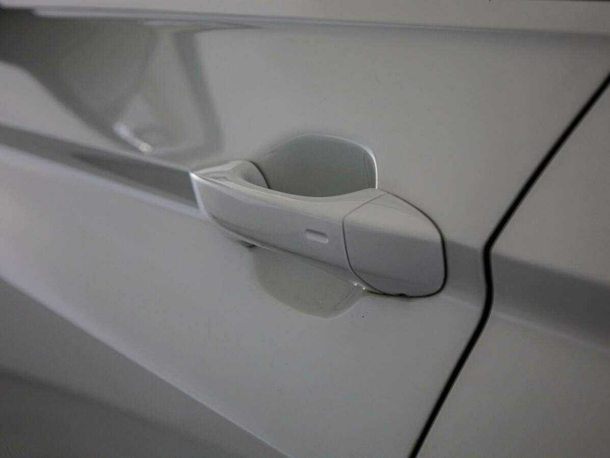 Купить Volkswagen Tiguan с пробегом. Фото: #17