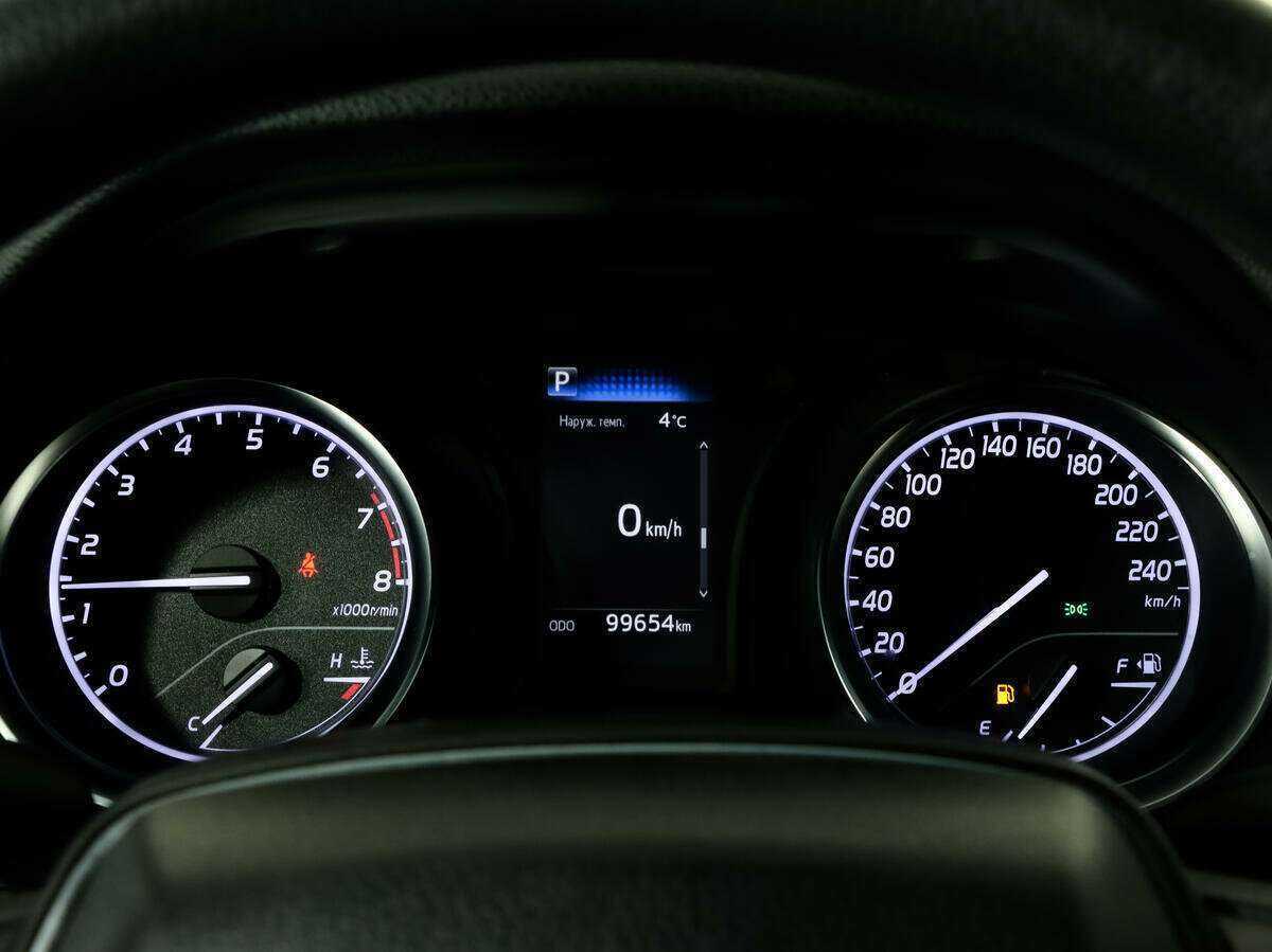 Купить Toyota Camry с пробегом. Фото: #14