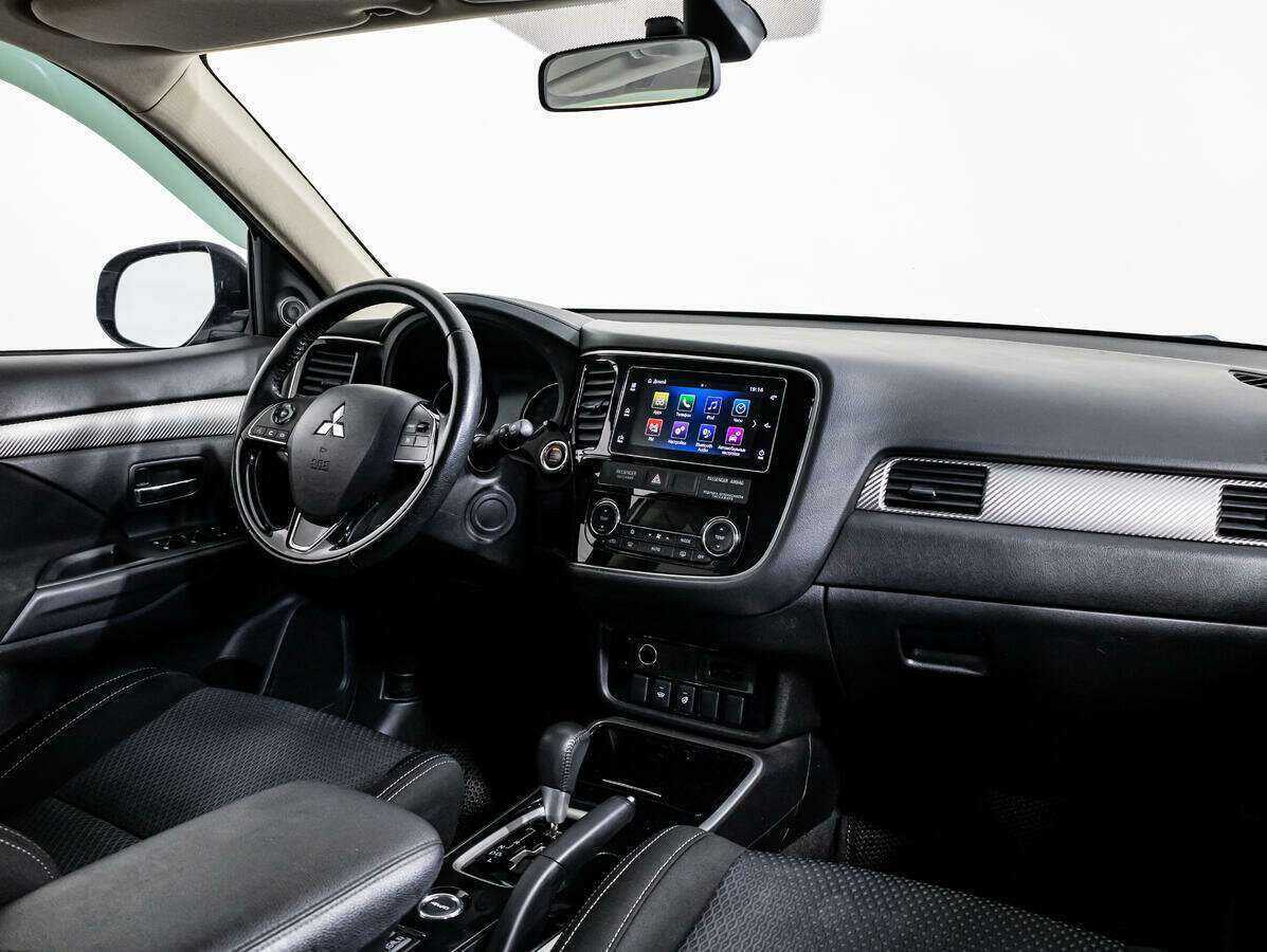 Купить Mitsubishi Outlander с пробегом. Фото: #8