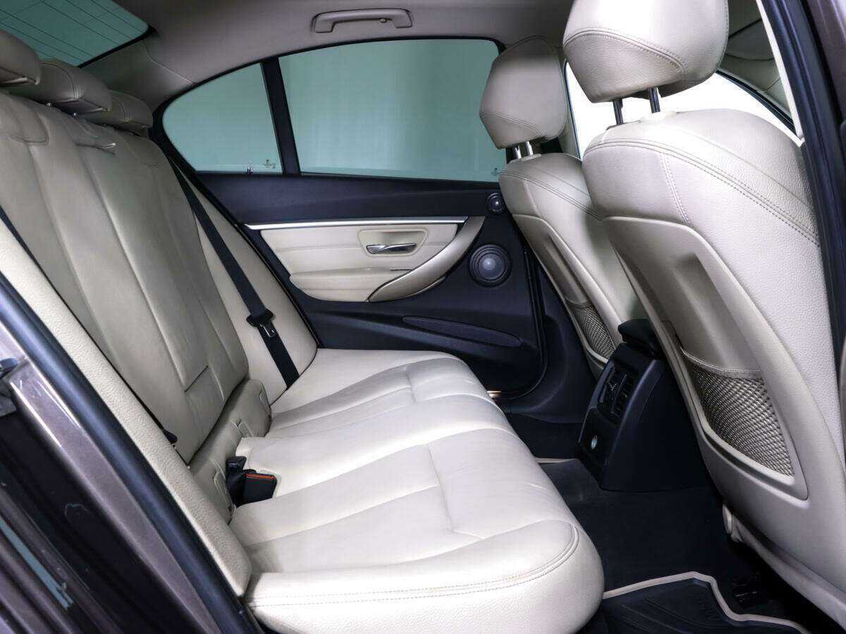 Купить BMW 3 серии с пробегом. Фото: #17