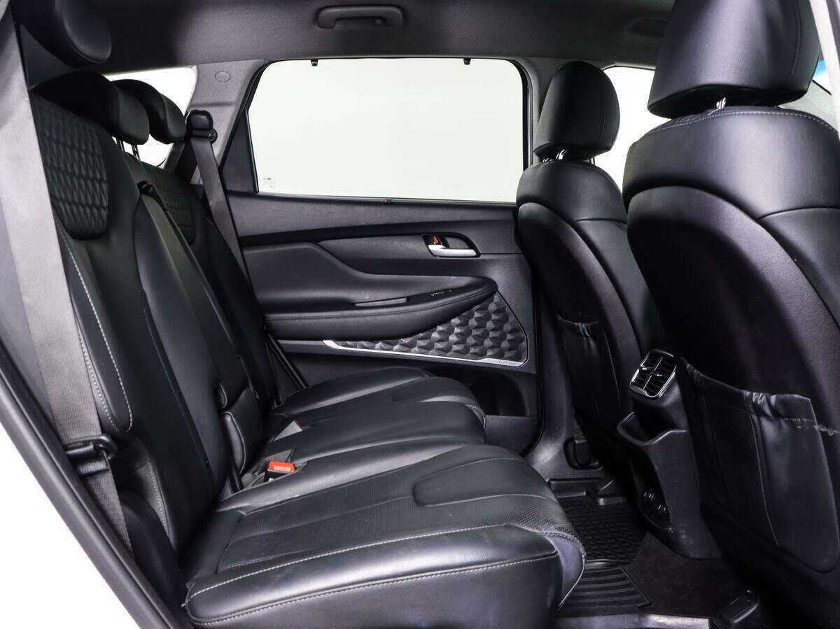 Купить Hyundai Santa Fe с пробегом. Фото: #18