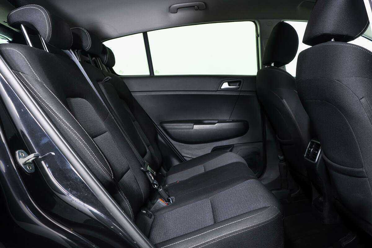 Купить Kia Sportage с пробегом. Фото: #8