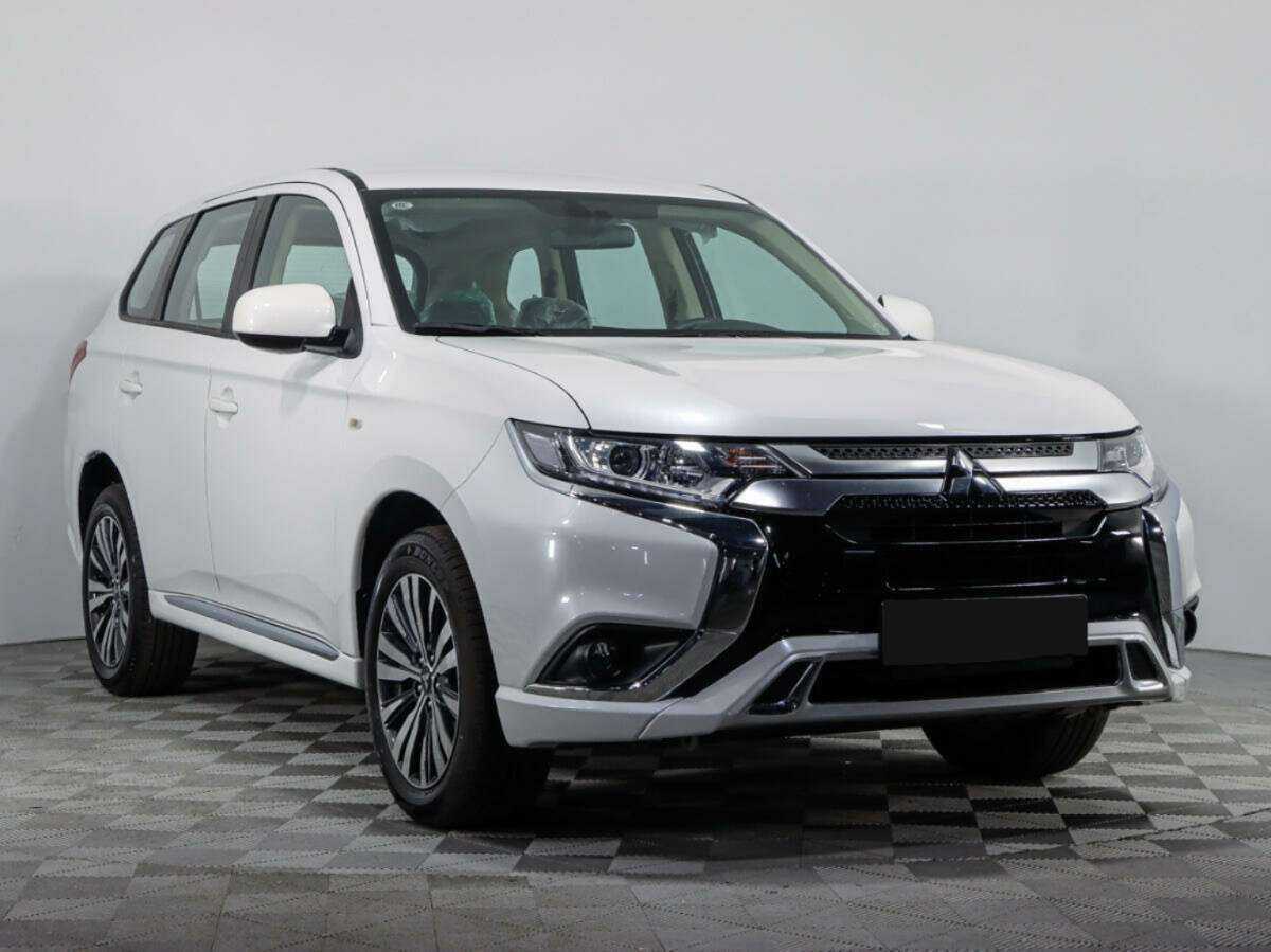 Купить Mitsubishi Outlander с пробегом. Фото: #2