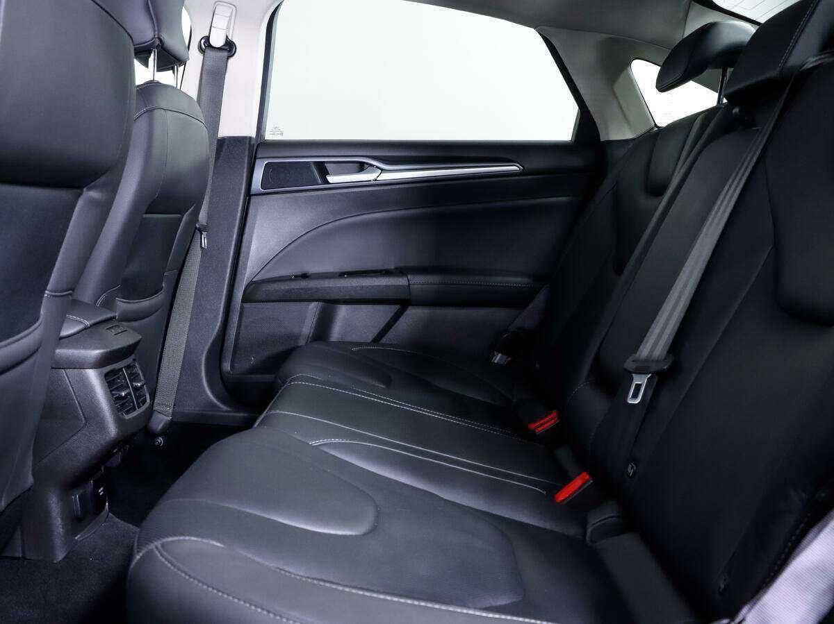 Купить Ford Mondeo с пробегом. Фото: #10