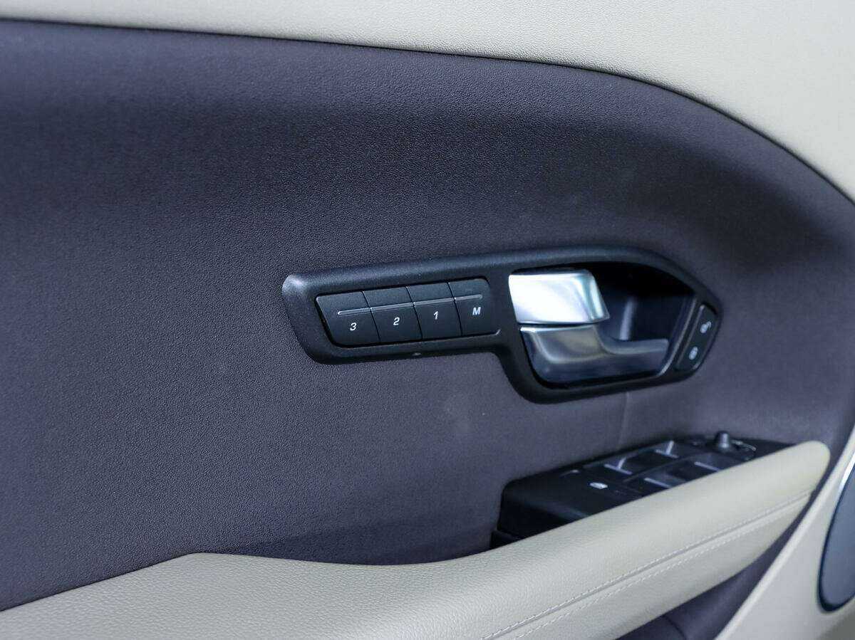 Купить Land Rover Range Rover Evoque с пробегом. Фото: #15