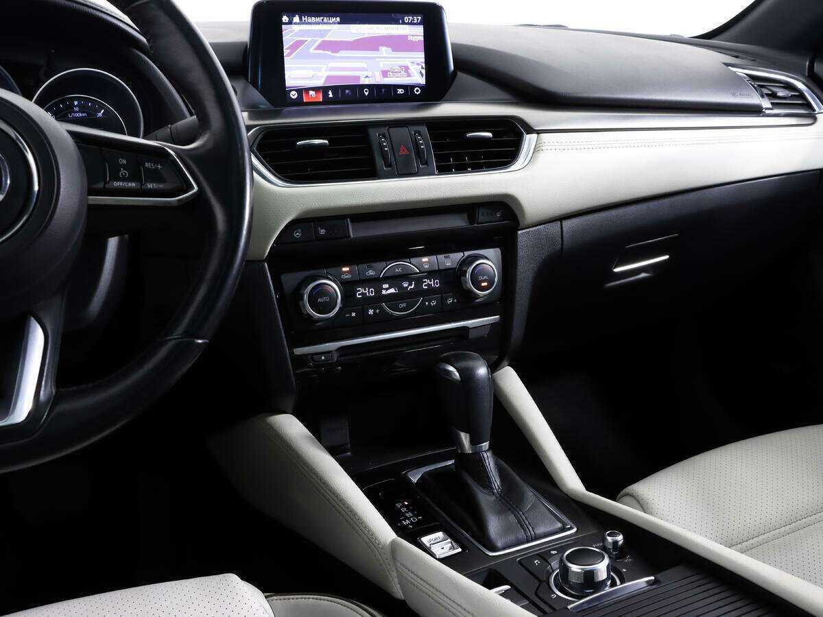 Купить Mazda 6 с пробегом. Фото: #13